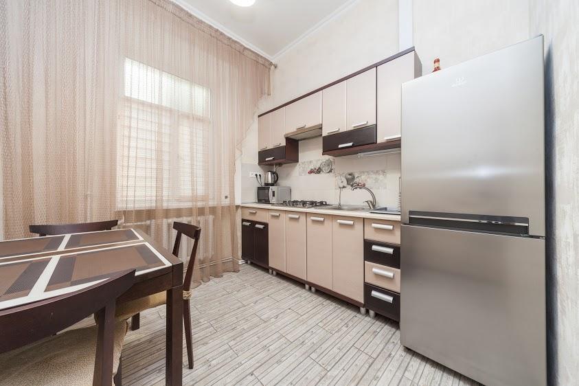 Center, Apartment On Deribasovskaya 10 โอเดสซา ภายนอก รูปภาพ